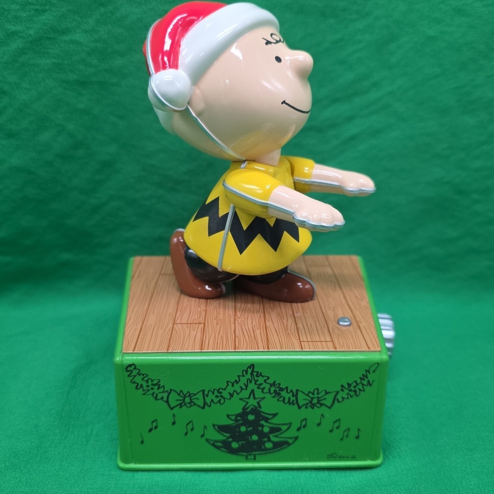 Hallmark Peanuts Christmas Dance Party Music & Motion 2017 Charlie Brown Tested